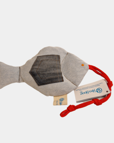 Brinquedo ecológico para cães — The Fishy Canuzzo